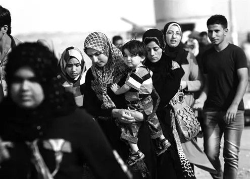 2014年躲避伊斯蘭國的難民逃離摩蘇爾資料片.jpg