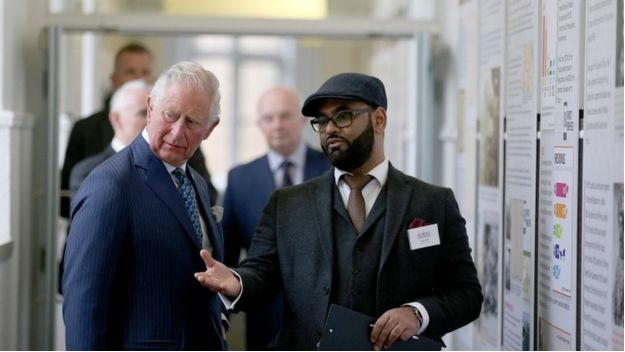 英国：查尔斯王储造访英国穆斯林遗产中心2.jpg