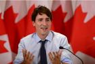     加拿大總理：政府無權決定人民的服飾
