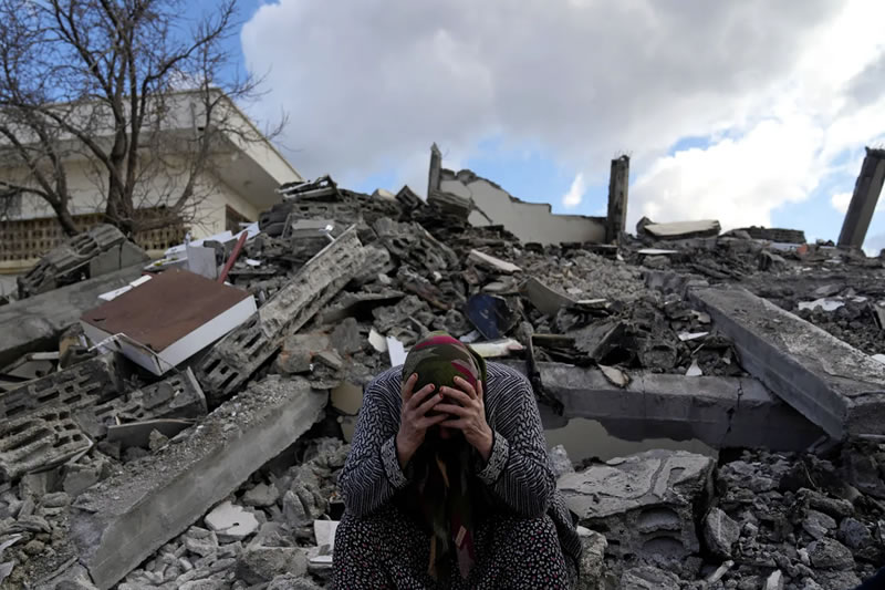 土敘大地震傷亡人數飆升，穩麥緊急救援