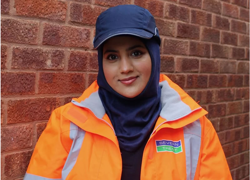 英國穆斯林水利學家發明可佩戴頭巾的個人防護設備