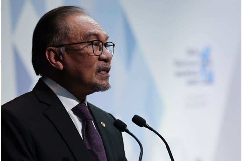 馬來西亞首相安瓦爾：學術界應堅定不移地維護人性