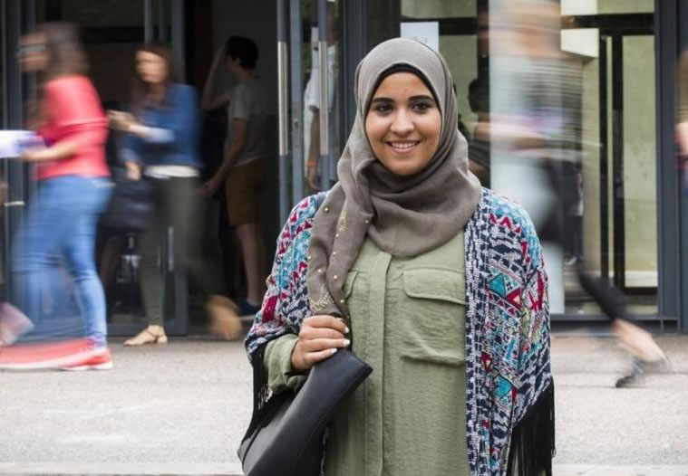 西班牙穆斯林女學生贏得佩戴頭巾的權利